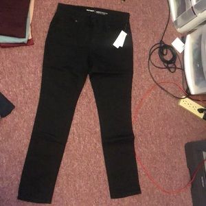 Stretchy Black Old Navy Curvy Mid Rise Jeans